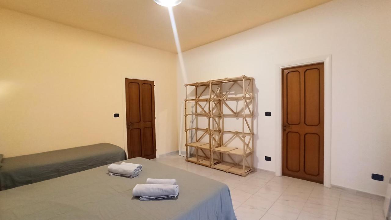 Casa Base Hotel Bari Kültér fotó